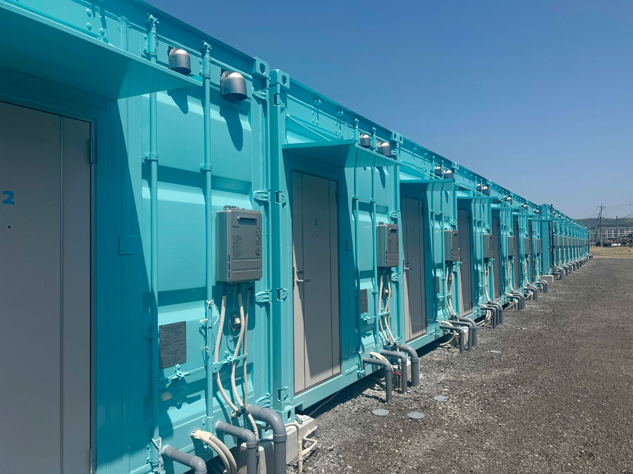 敷地と駐車場の様子